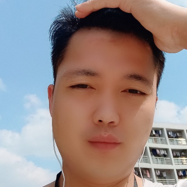 伤丶的照片