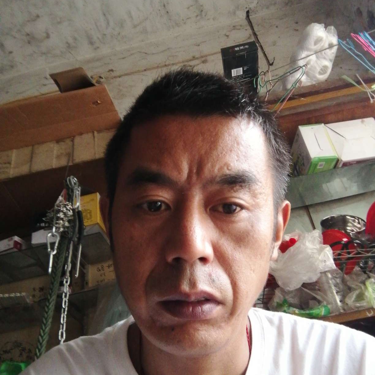 眼神深拥大意的照片