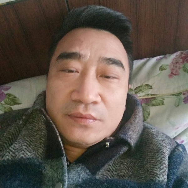 HERE王冰的照片