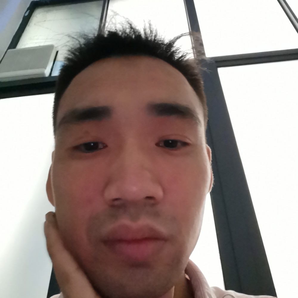 离歌打亲爱的的照片