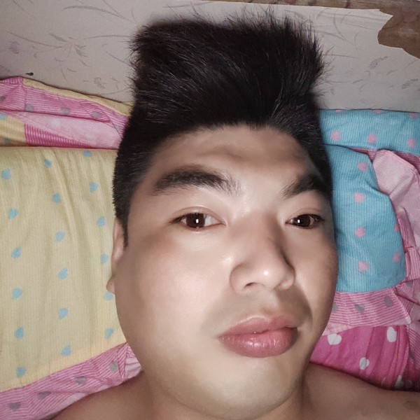 只想牵你的手囍的照片