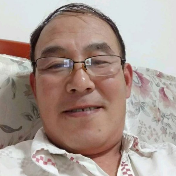 凉静威的照片
