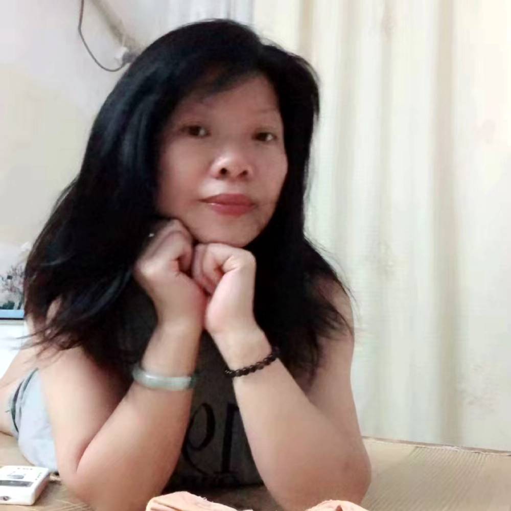 微微吖笑的照片