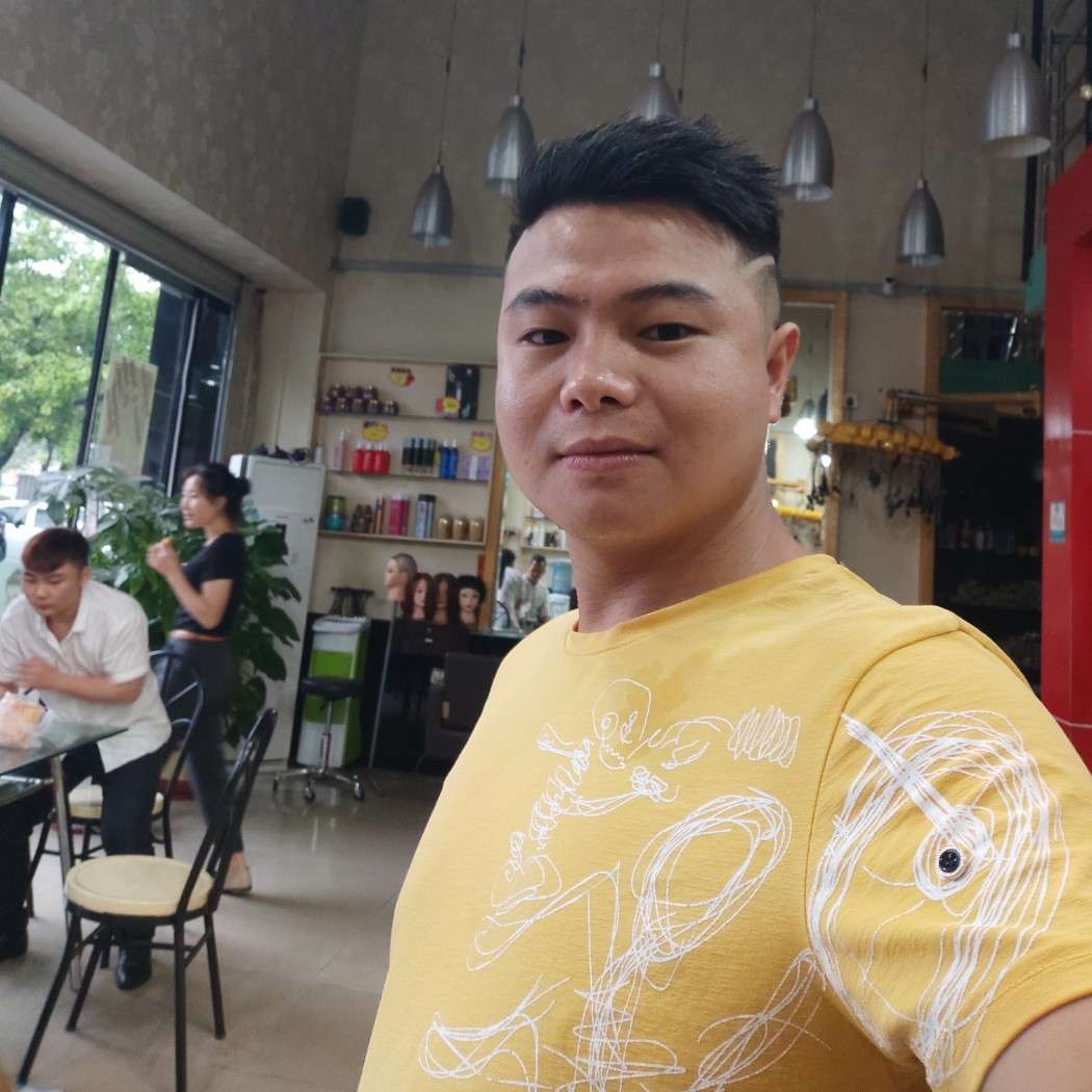 刻苦愿青栀的照片