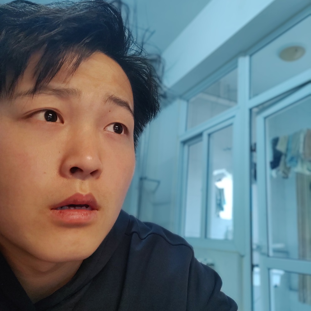 中心单薄的照片