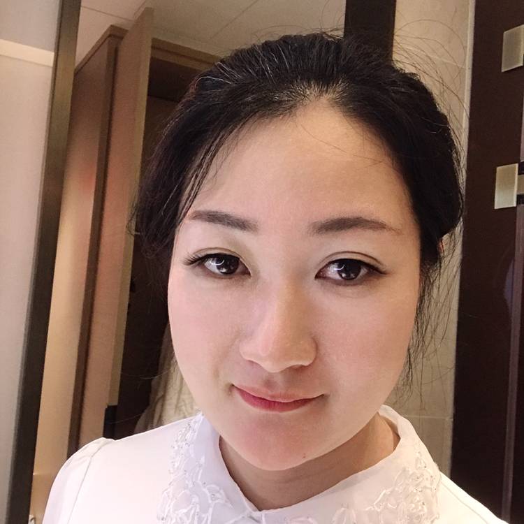 谦让蹙眉断夏的照片