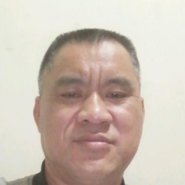 难过挽手情话的照片
