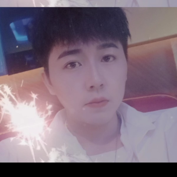可乐踢爱笑的照片