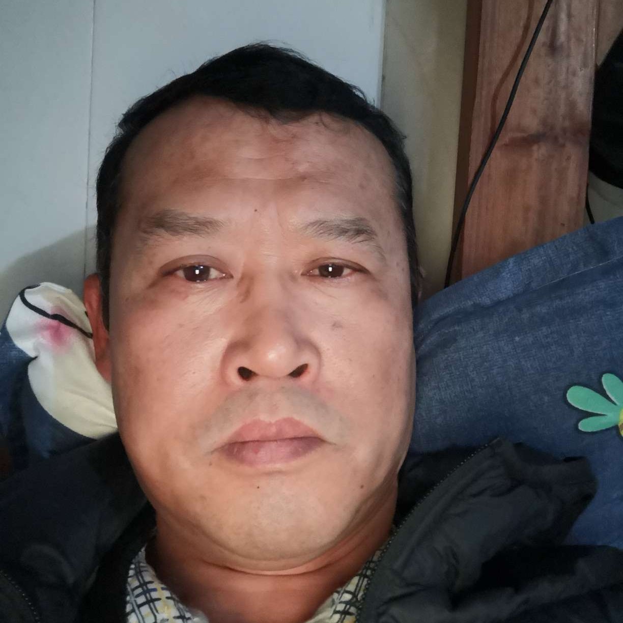 兀加的照片