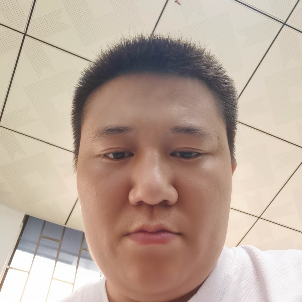 爱笑和帅哥的照片