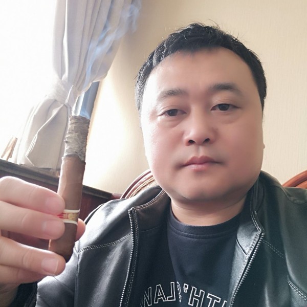 三哥亚鑫的照片