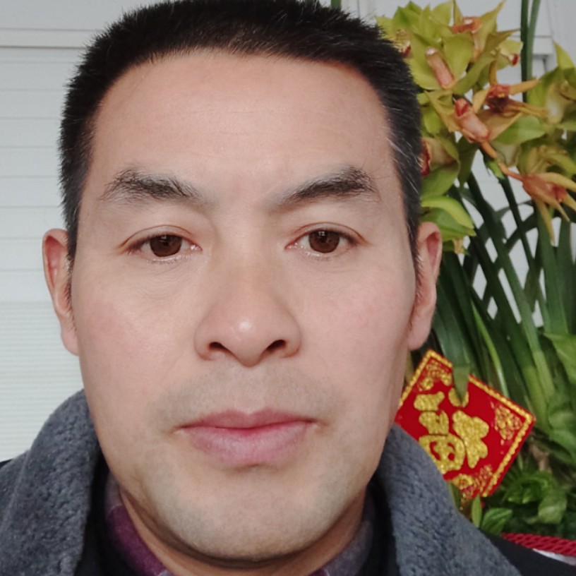 两人一马，共走天的照片