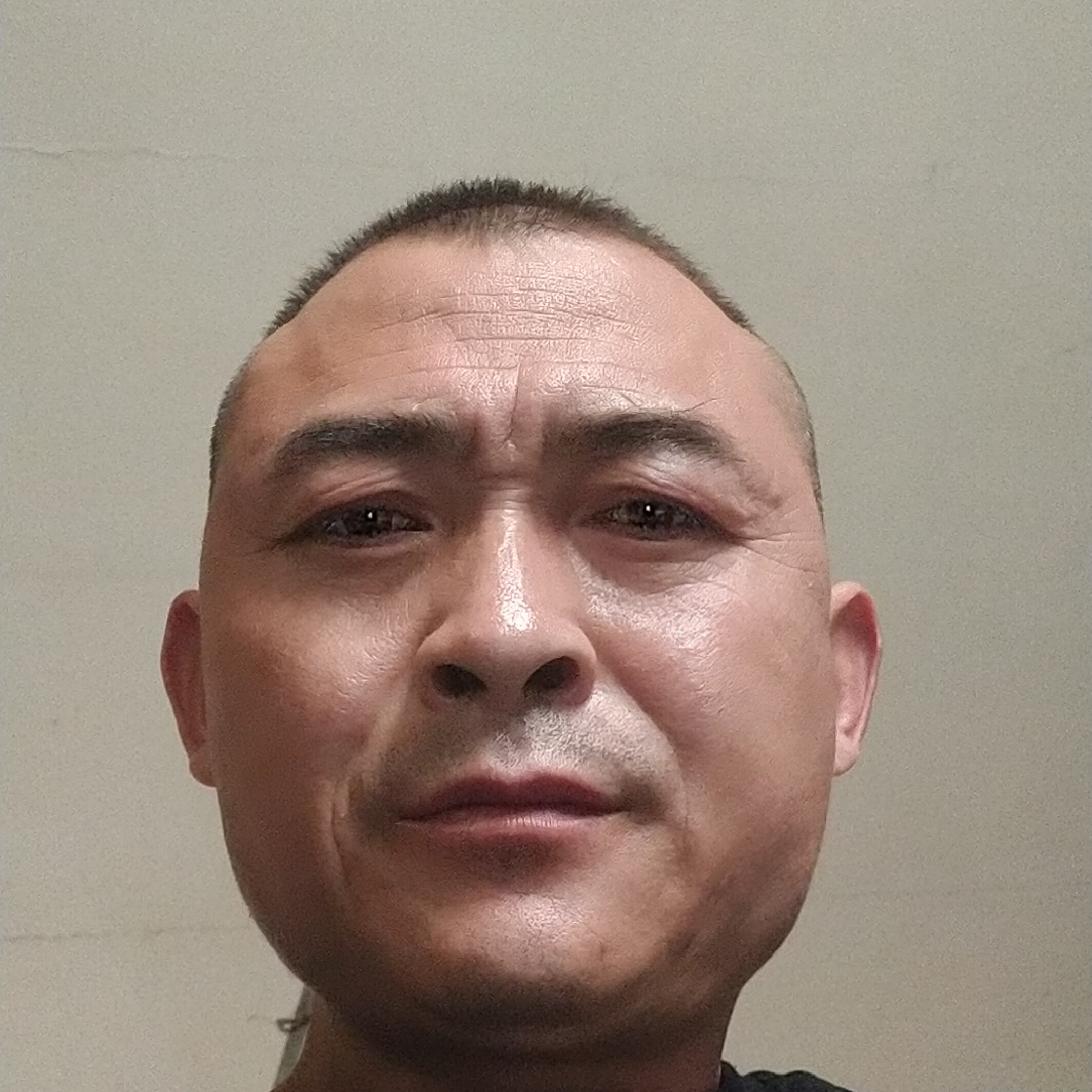 冷静给棉花糖的照片