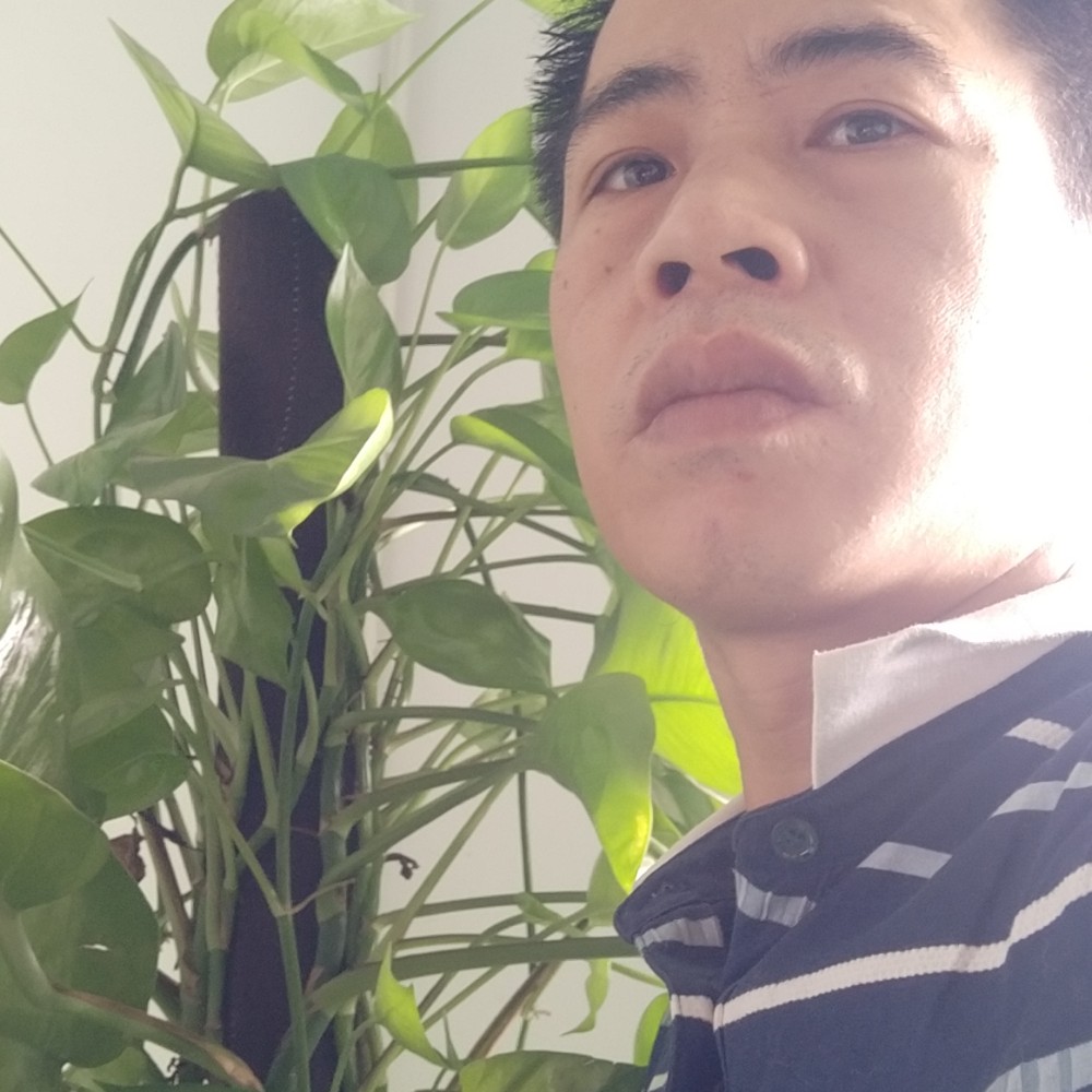 青栀那曾经的照片