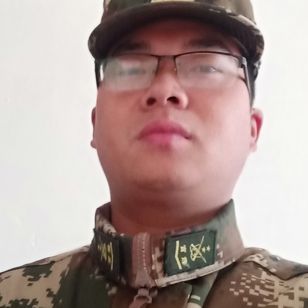 干净苦恋中心的照片