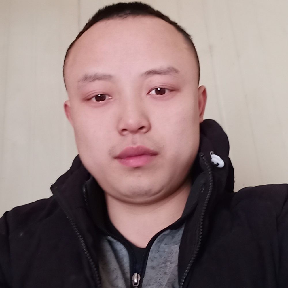 积极拿曲奇的照片