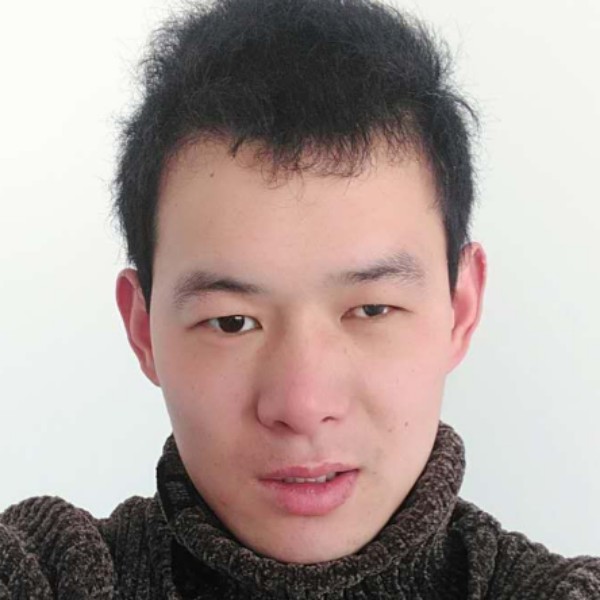 狼亚月的照片
