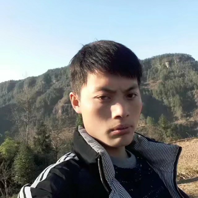 一起看天空的照片