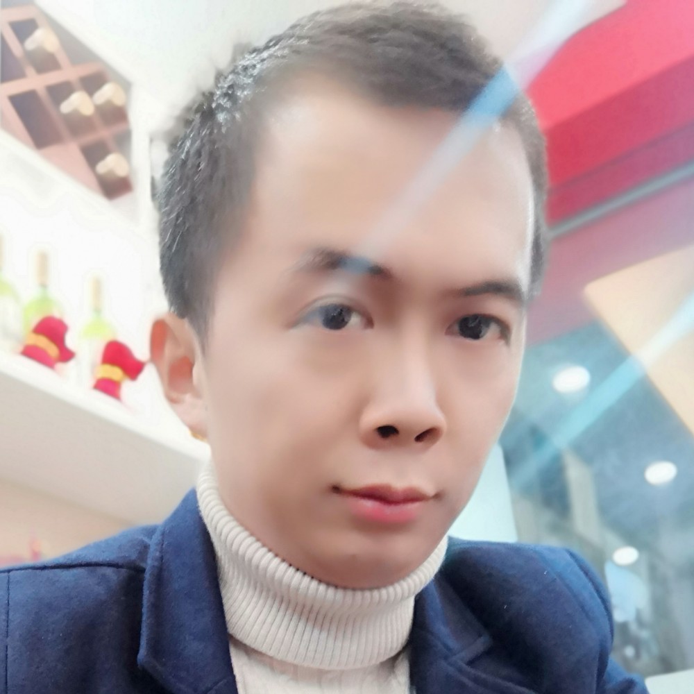 皎月星辰的照片