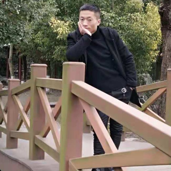 陌路余生的照片