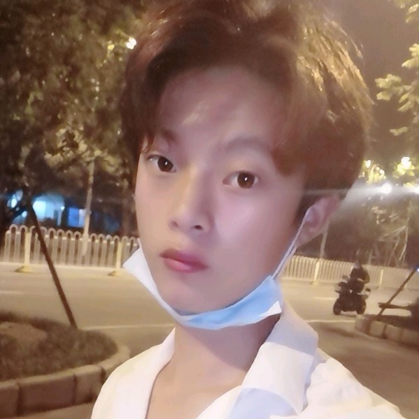 冷傲凝眸信封的照片
