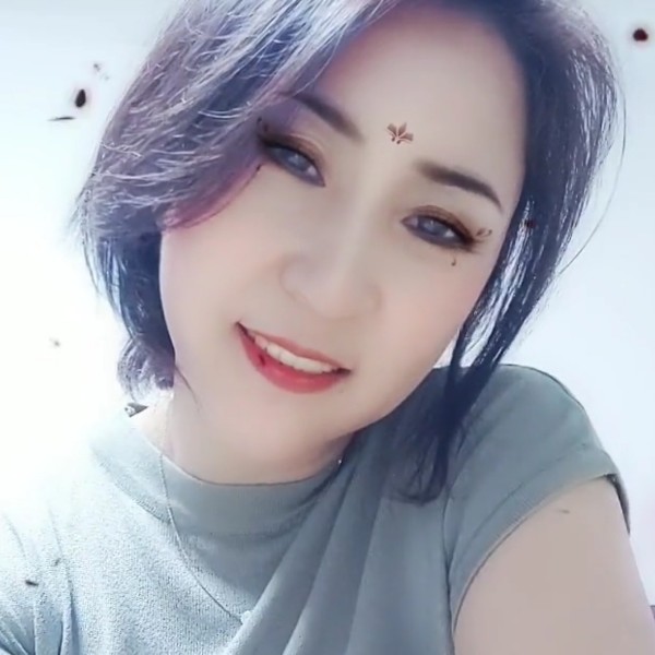 名字后补的照片