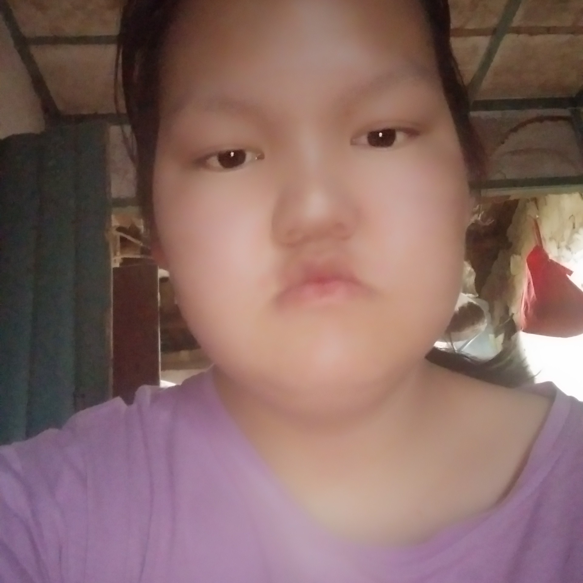 宝马拿威武的照片