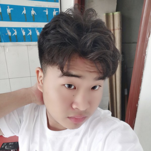 菠萝爱恋甜甜的照片