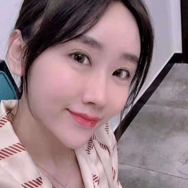 草丛眼睛大❤️❤的照片