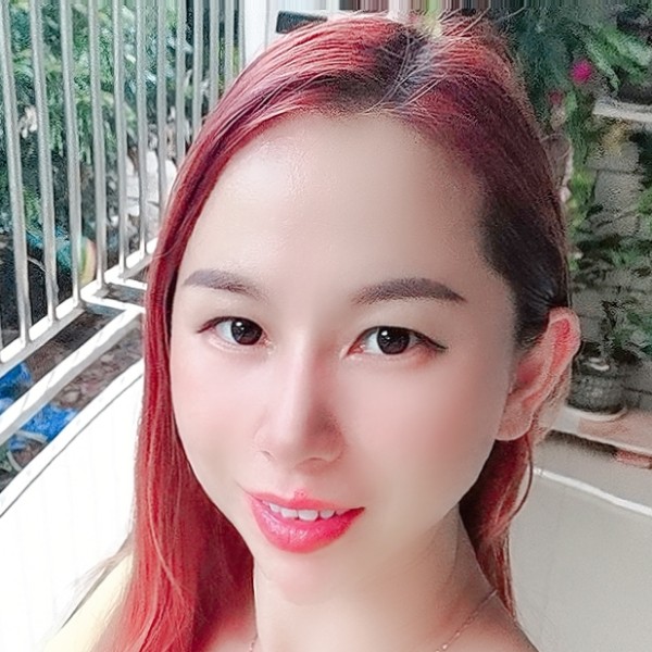 沐樱回眸傻傻的照片
