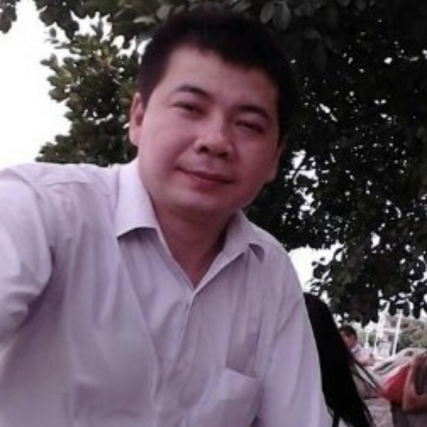 金鱼等待的照片