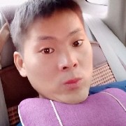 蟋蟀唱歌的照片