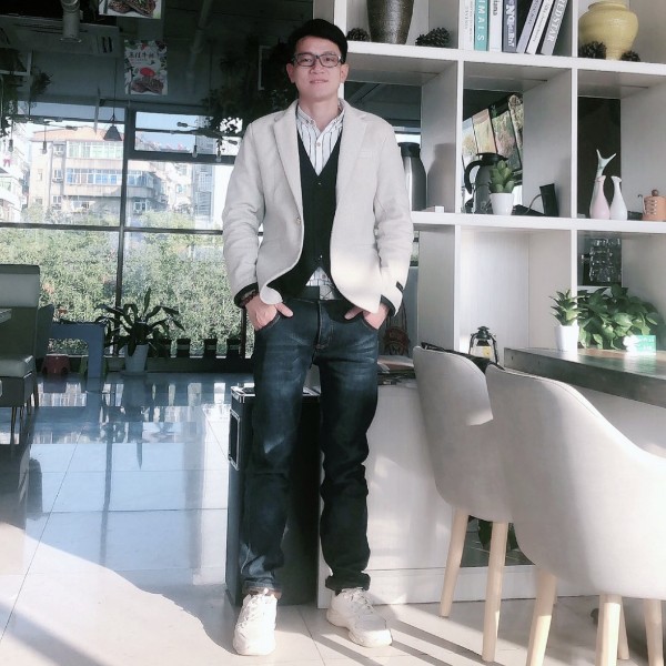 华山润财的照片