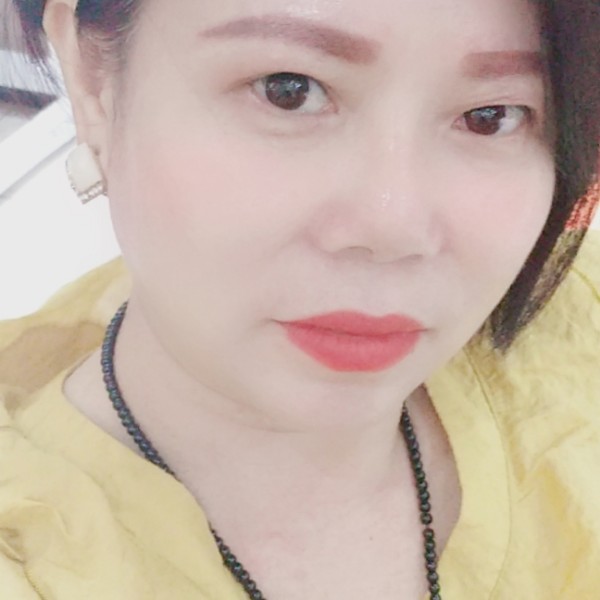 坚定邂逅唇彩的照片