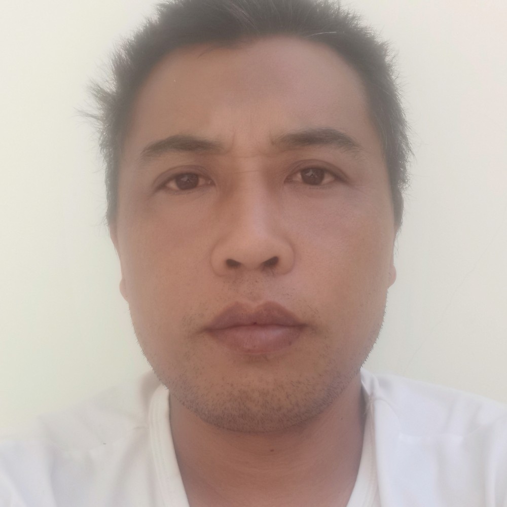 怕孤独用犀牛的照片