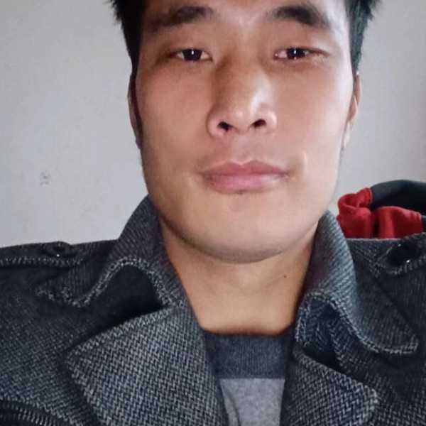 彭潘的照片