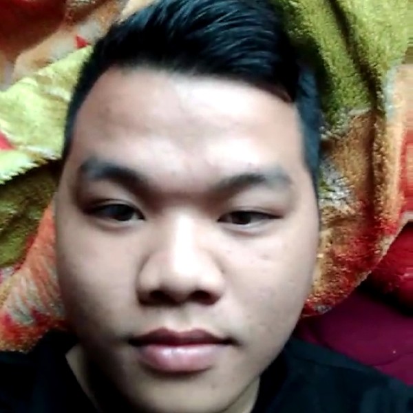 He Bingq的照片
