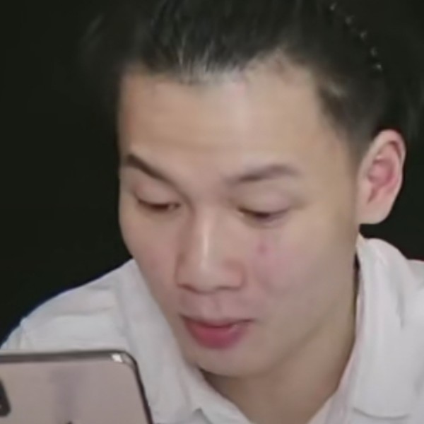 楼房浅吻自由的照片