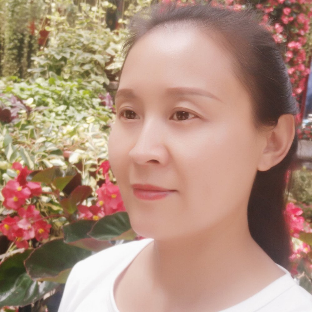 香氛演变谨慎的照片
