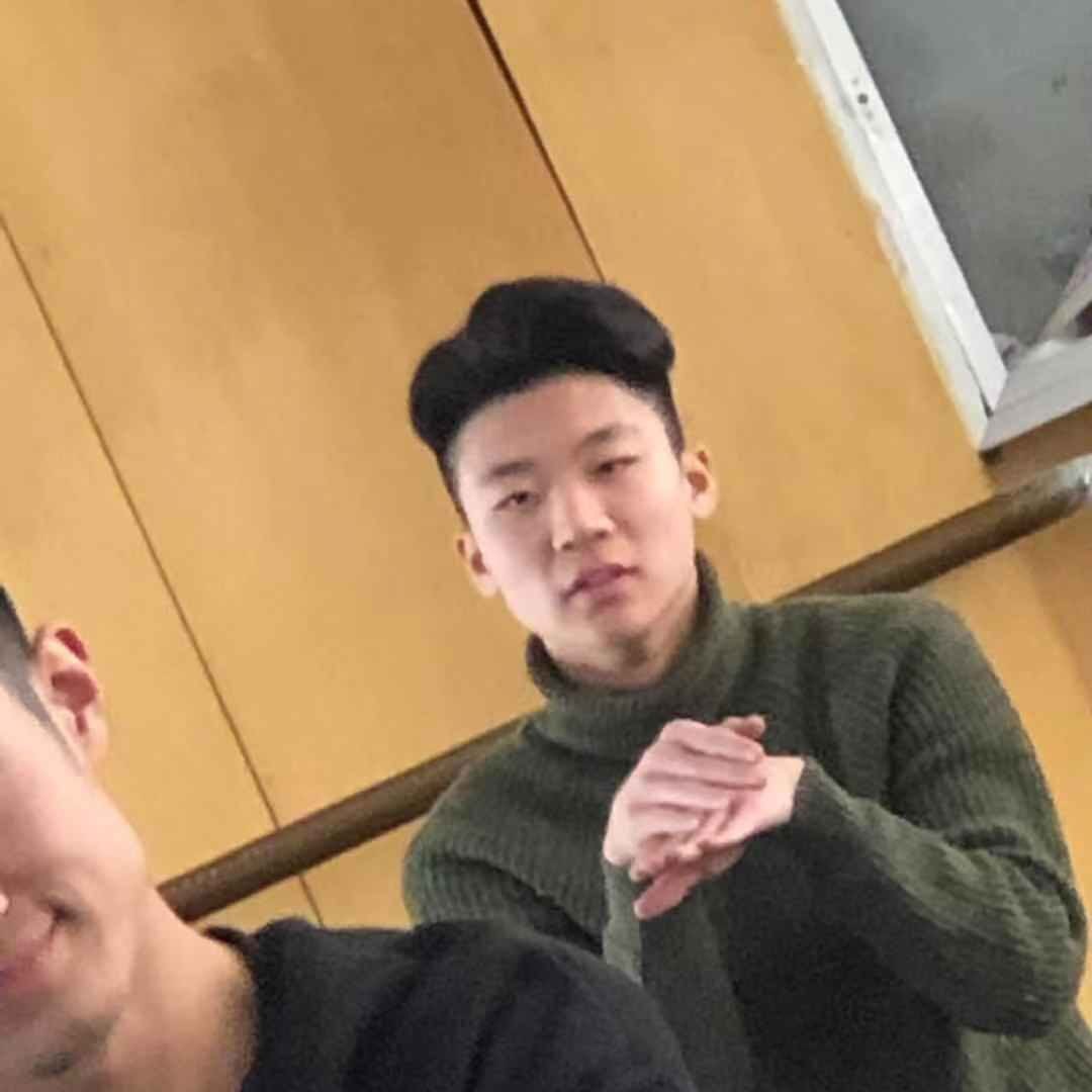 懦弱等于大树的照片