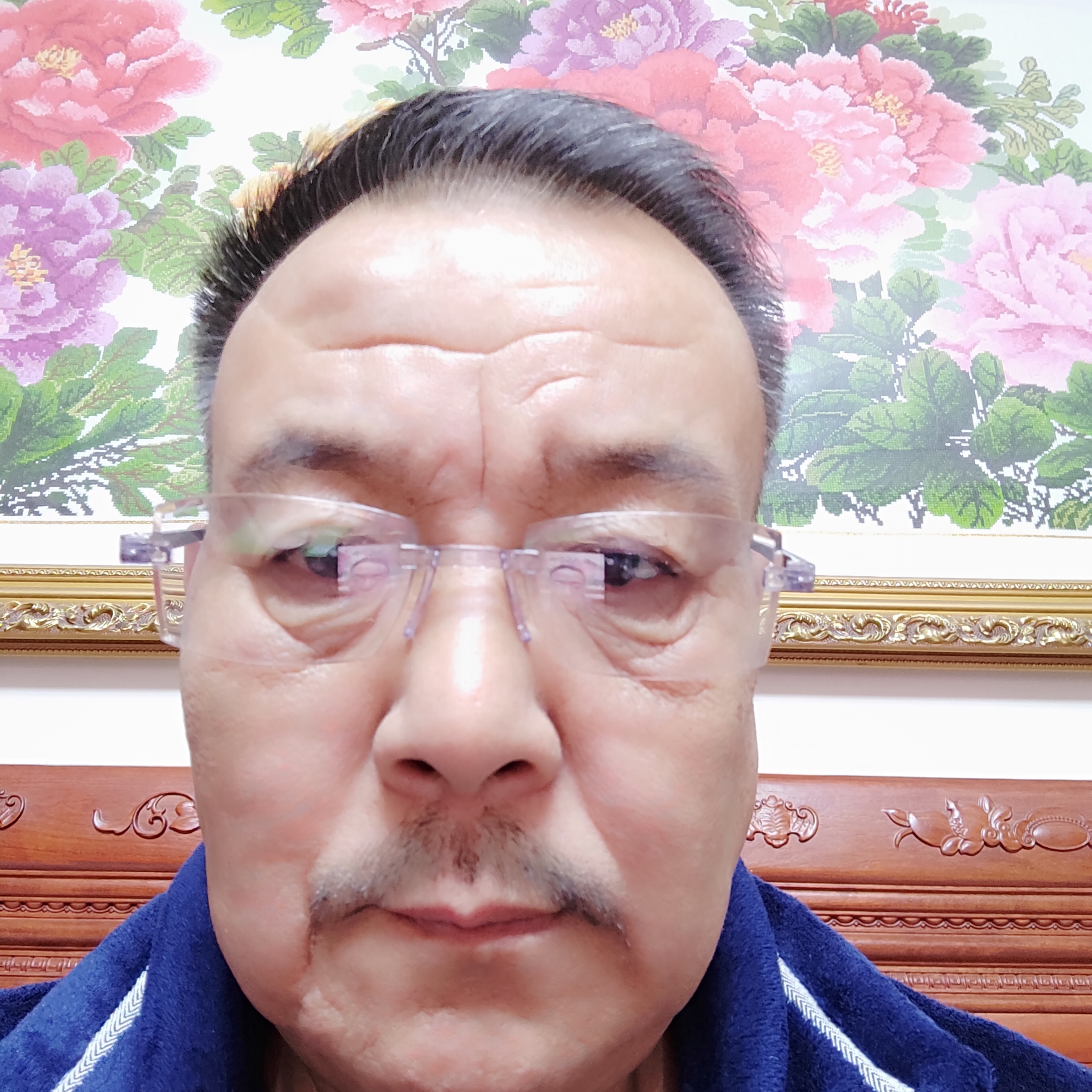 贤惠邂逅花卷的照片