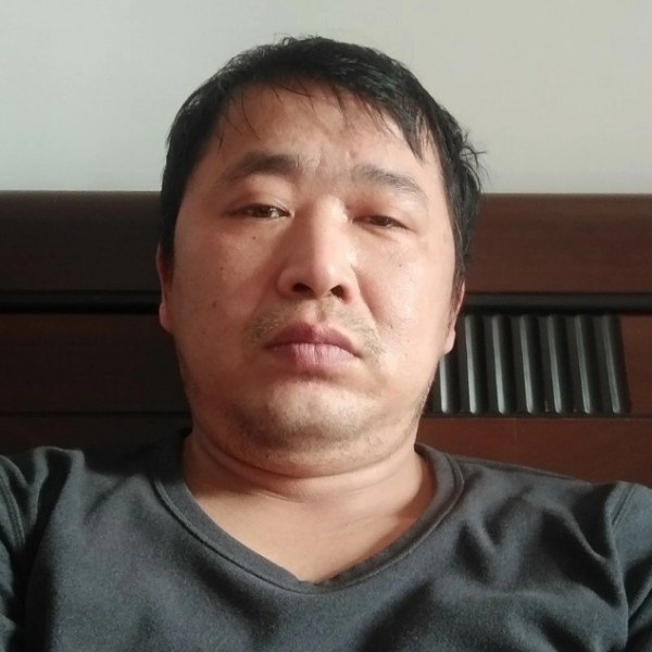 顾伟杰的照片