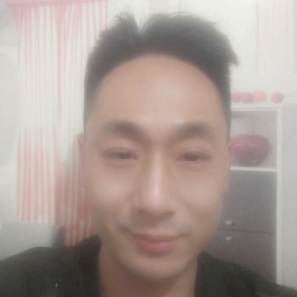 大米蹁跹威武的照片