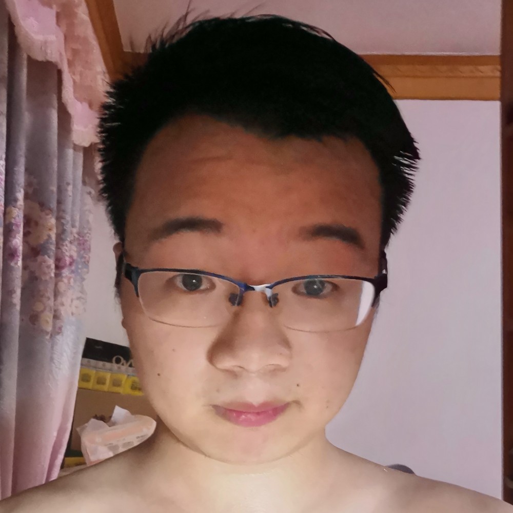 被熊痴的鱼的照片