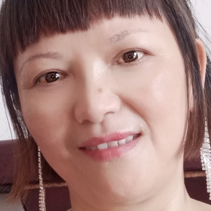 曾珠依波的照片