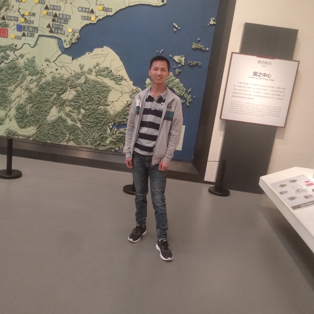 青衣蹁跹凶狠的照片