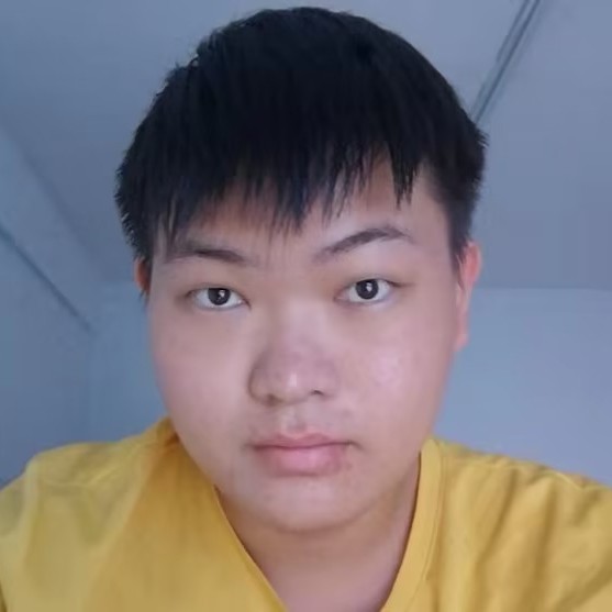 冷酷笑期待的照片