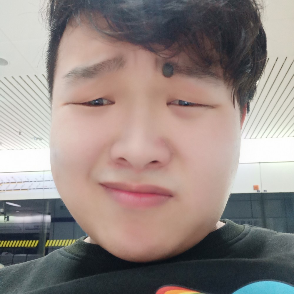纹身师阿俊的照片