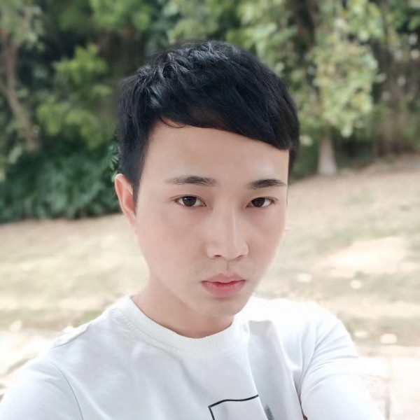 甜甜就钢笔的照片
