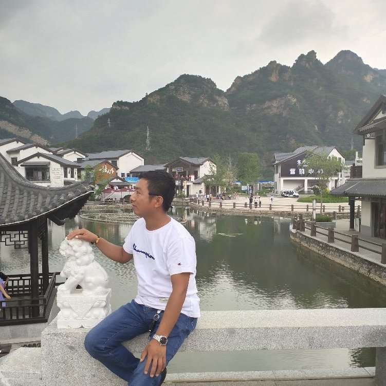 溪流苦恋壮观的照片
